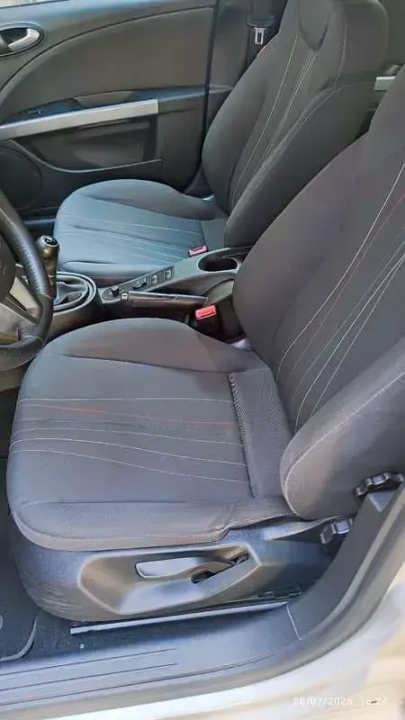 Usata Seat Leon Copa 105 CV (77 kW) 2011 Bianco Utilitaria