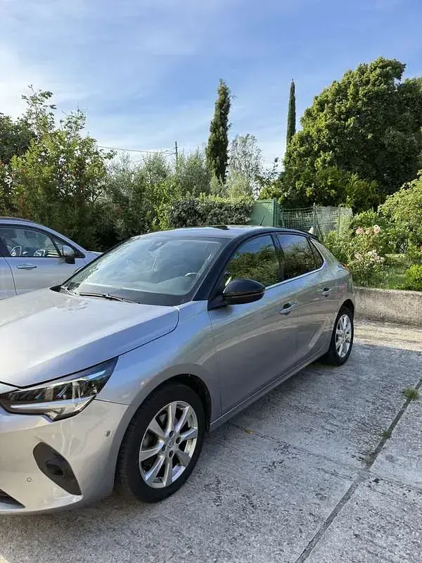 Usata Opel Corsa Elegance 101 CV (74 kW) 2021 Utilitaria