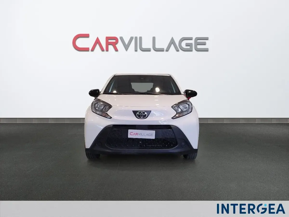 Brugt Toyota Aygo X Active 72 HK (52 kW) 2025 Hvid SUV