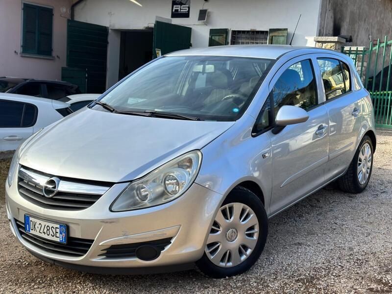 Usata Opel Corsa Enjoy 80 CV (58 kW) 2007 Argento Berlina