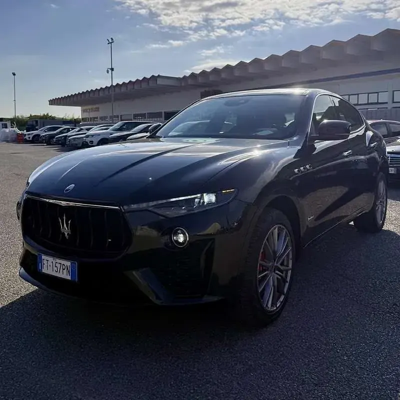 Usata Maserati Levante 250 CV (183 kW) 2019 Nero SUV