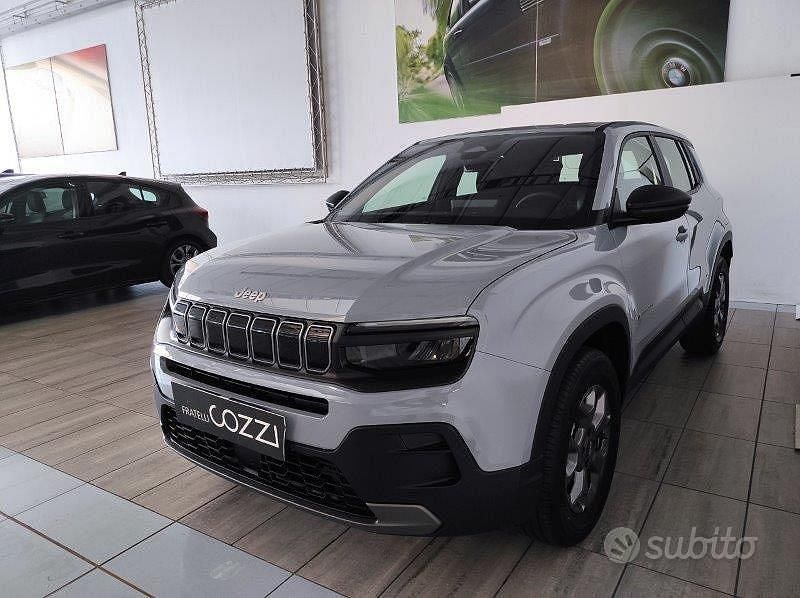 Nuova Jeep Avenger Longitude 110 CV (80 kW) 2025 Grigio SUV