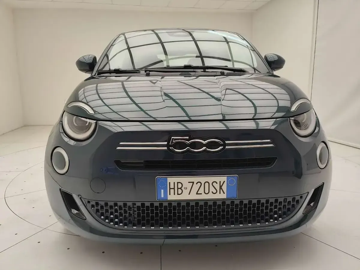 Nuova Fiat 500 65 CV (47 kW) 2025 Blu/azzurro Berlina