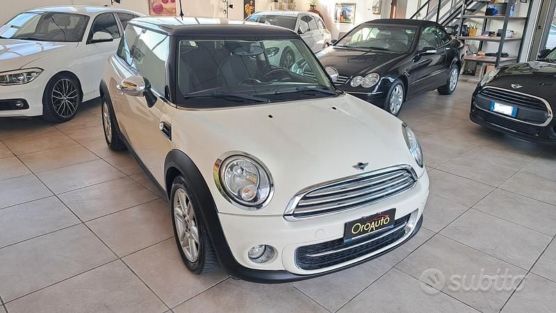 Occasion Mini Cooper D 111 ch (81 kW) 2011 Beige Citadine