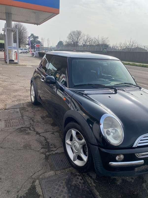 Usata Mini Cooper 116 CV (85 kW) 2004 Utilitaria