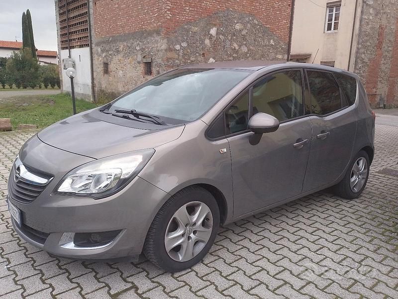 Usata Opel Meriva Cosmo 101 CV (74 kW) 2015 Grigio Monovolume