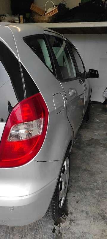 Usata Mercedes A180 Executive 109 CV (80 kW) 2012 Argento Monovolume