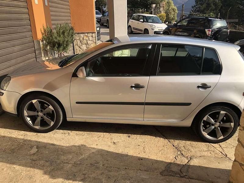 Usata VW Golf IV Comfortline 105 CV (77 kW) 2006 Berlina