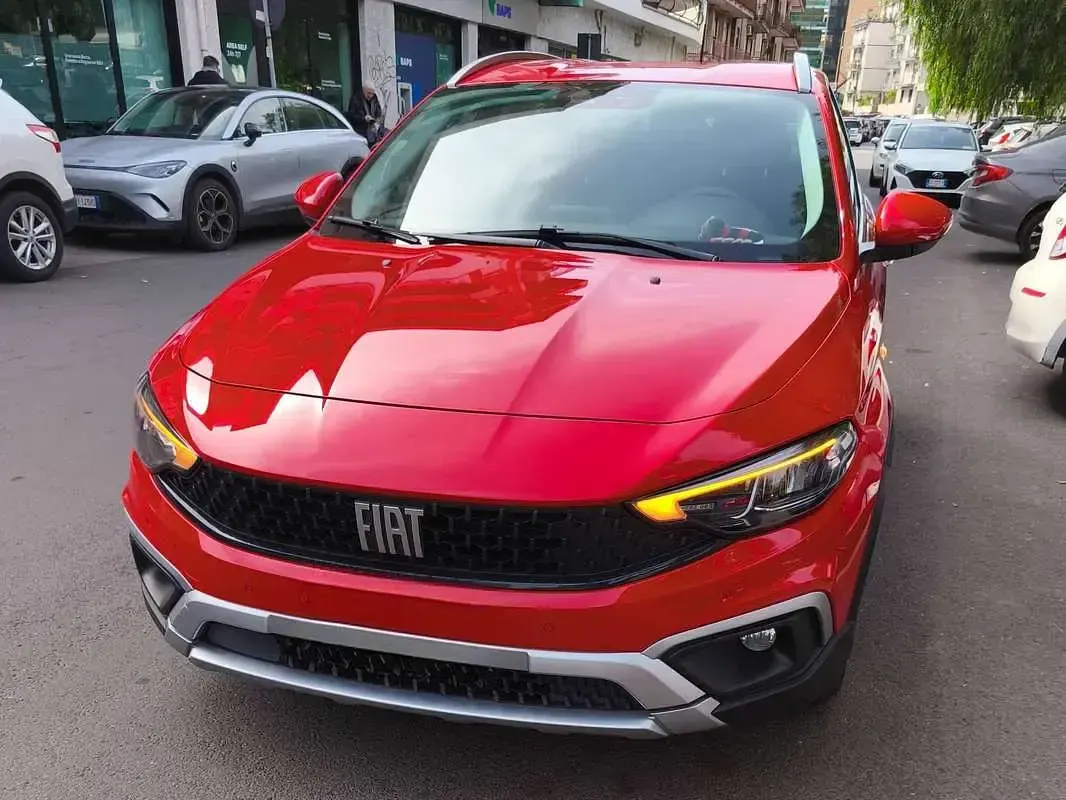 Usata Fiat Tipo Cross 101 CV (74 kW) 2021 Berlina