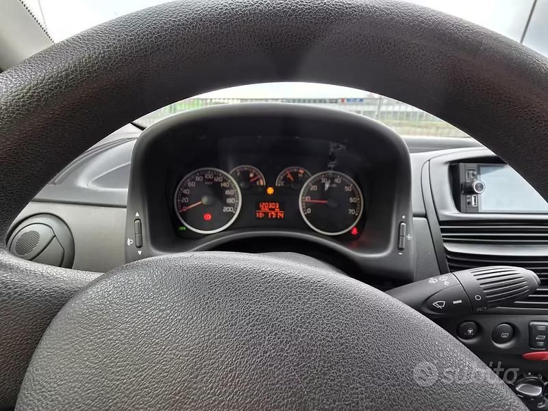Usata Fiat Punto 2010 Grigio Utilitaria