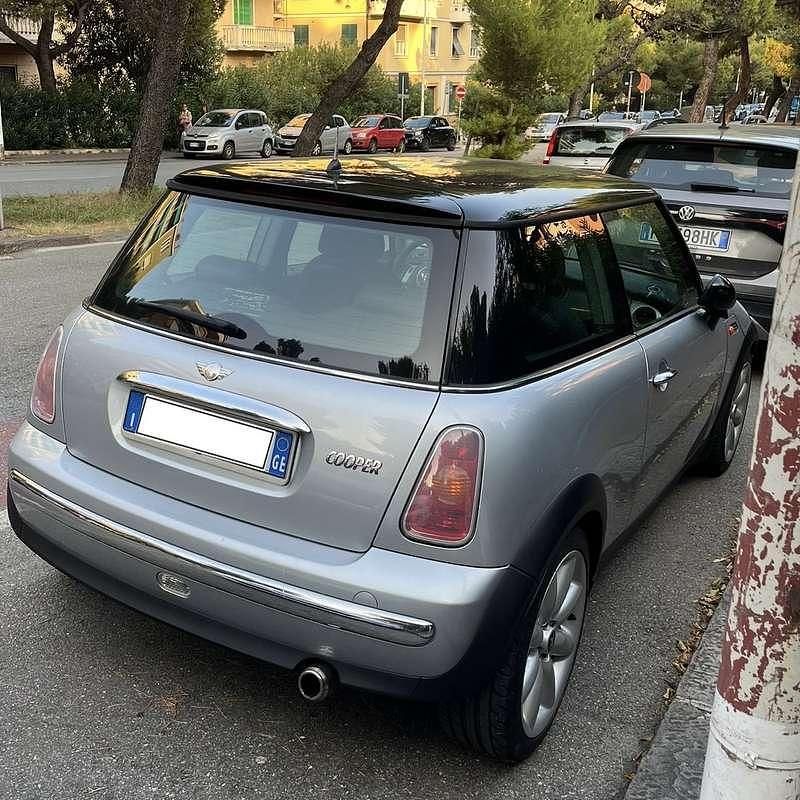 Usata Mini Cooper 116 CV (85 kW) 2003 Grigio Utilitaria