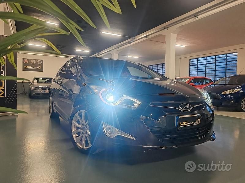 Nero Usata 2012 Hyundai i40 Style Station wagon | 4990 € (Super prezzo) - Immagine 1/4