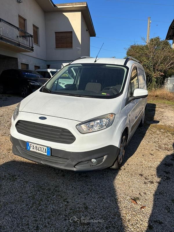 Usata Ford Transit 76 CV (55 kW) 2015 Utilitaria