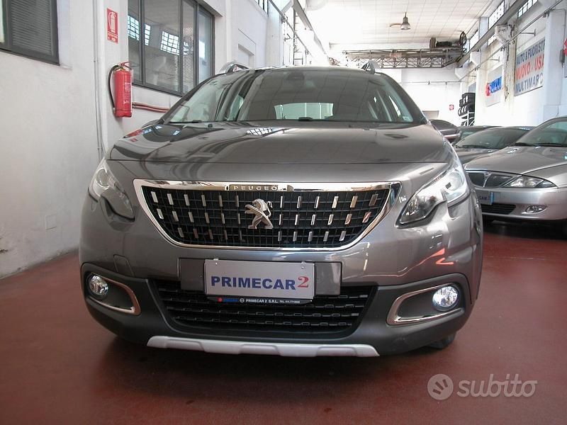 Usata Peugeot 2008 Allure 131 CV (96 kW) 2019 Grigio SUV