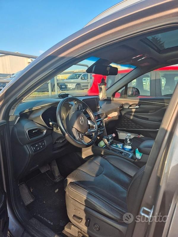 Usata Hyundai Santa Fe 200 CV (147 kW) 2019 Marrone SUV