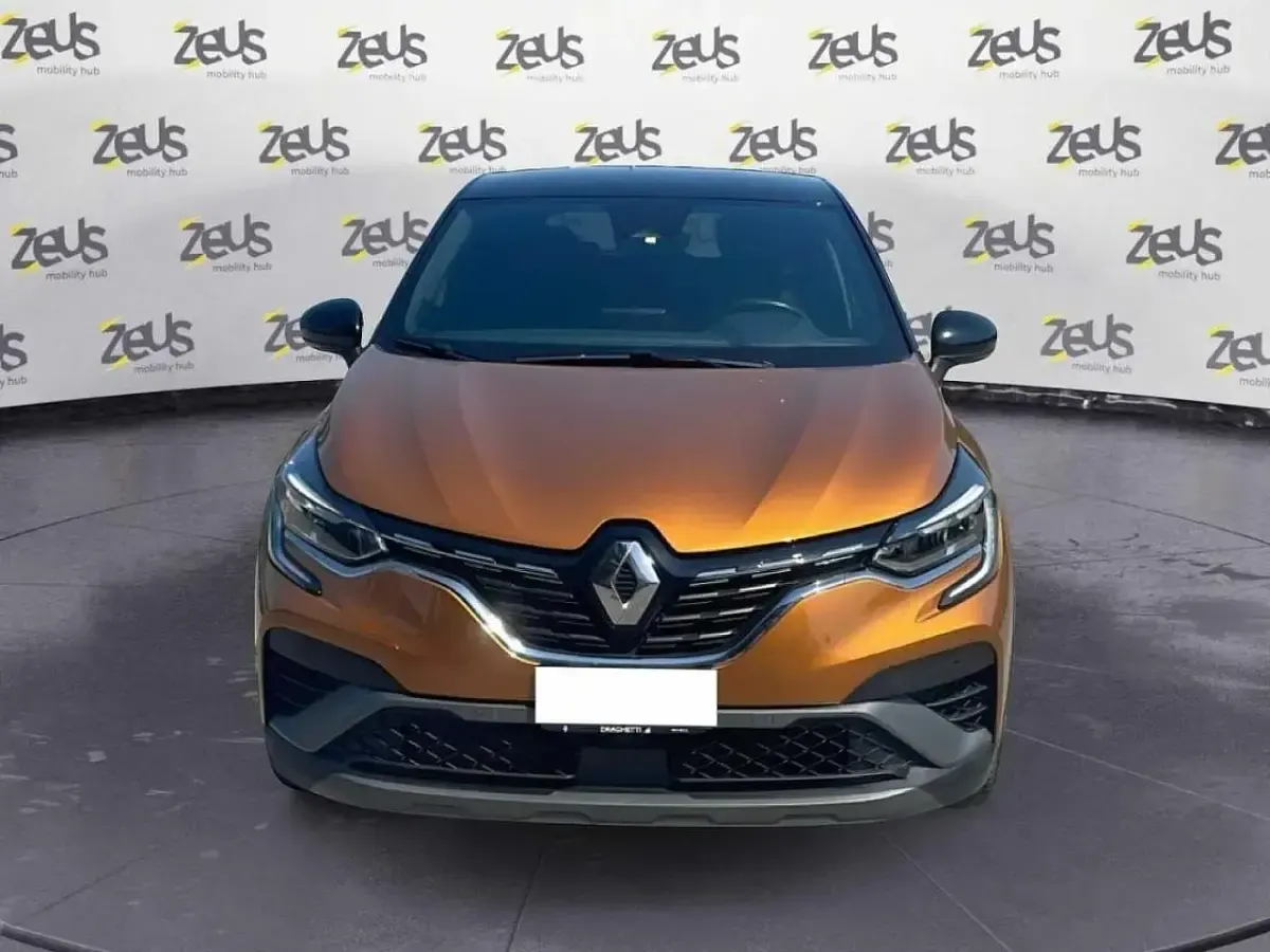 Usata Renault Captur RS Line 143 CV (105 kW) 2022 Arancione SUV