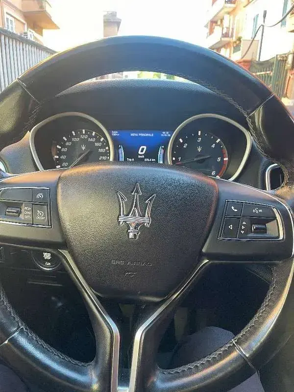 Usata Maserati Ghibli 250 CV (183 kW) 2017 Grigio Berlina