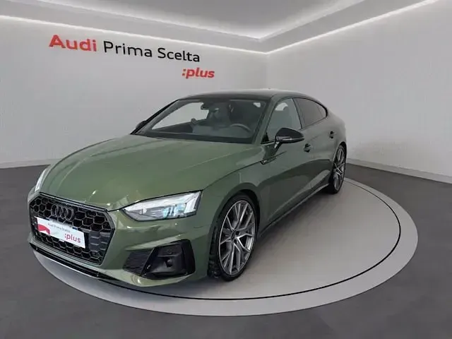 Gebraucht Audi A5 Sportback S-Line 204 PS (150 kW) 2024 Grün Kleinwagen