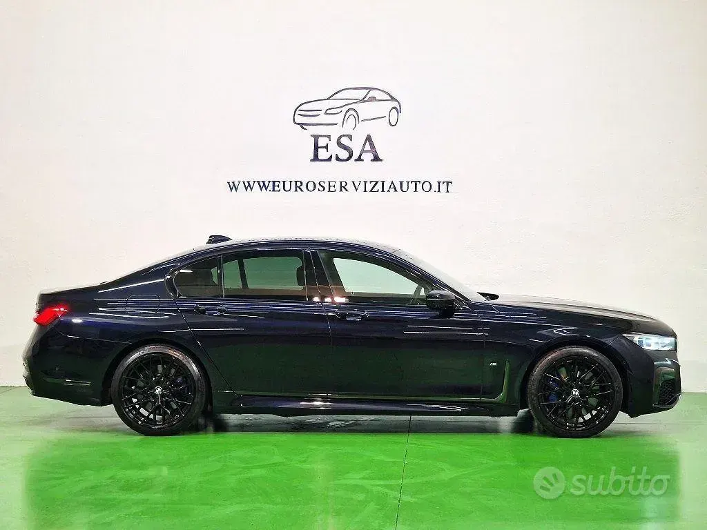 Usata BMW 730 M Sport 265 CV (194 kW) 2020 416 carbonschwarz Berlina