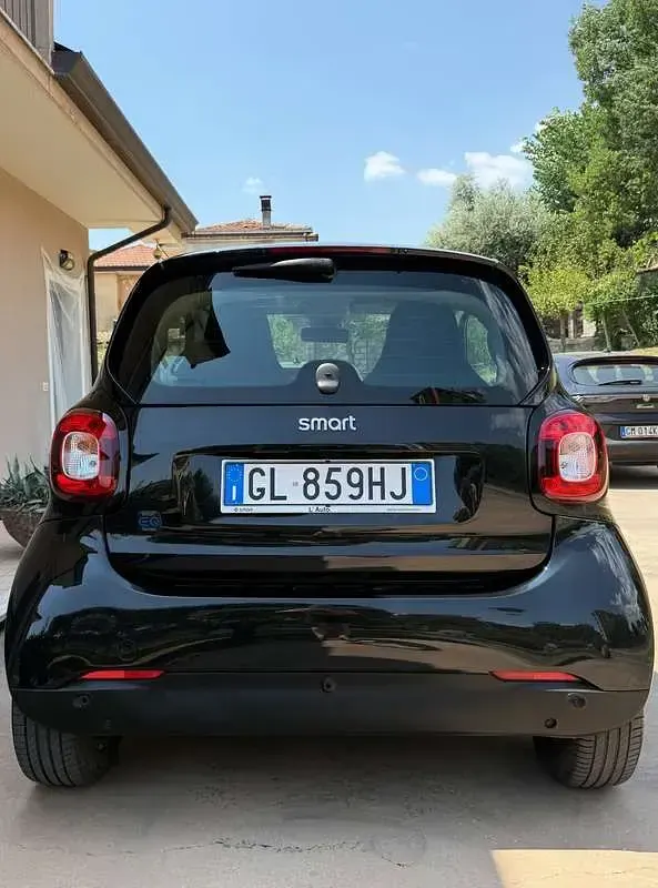 Usata Smart ForTwo Coupé Passion 41 kW (56 CV) 2023 Utilitaria