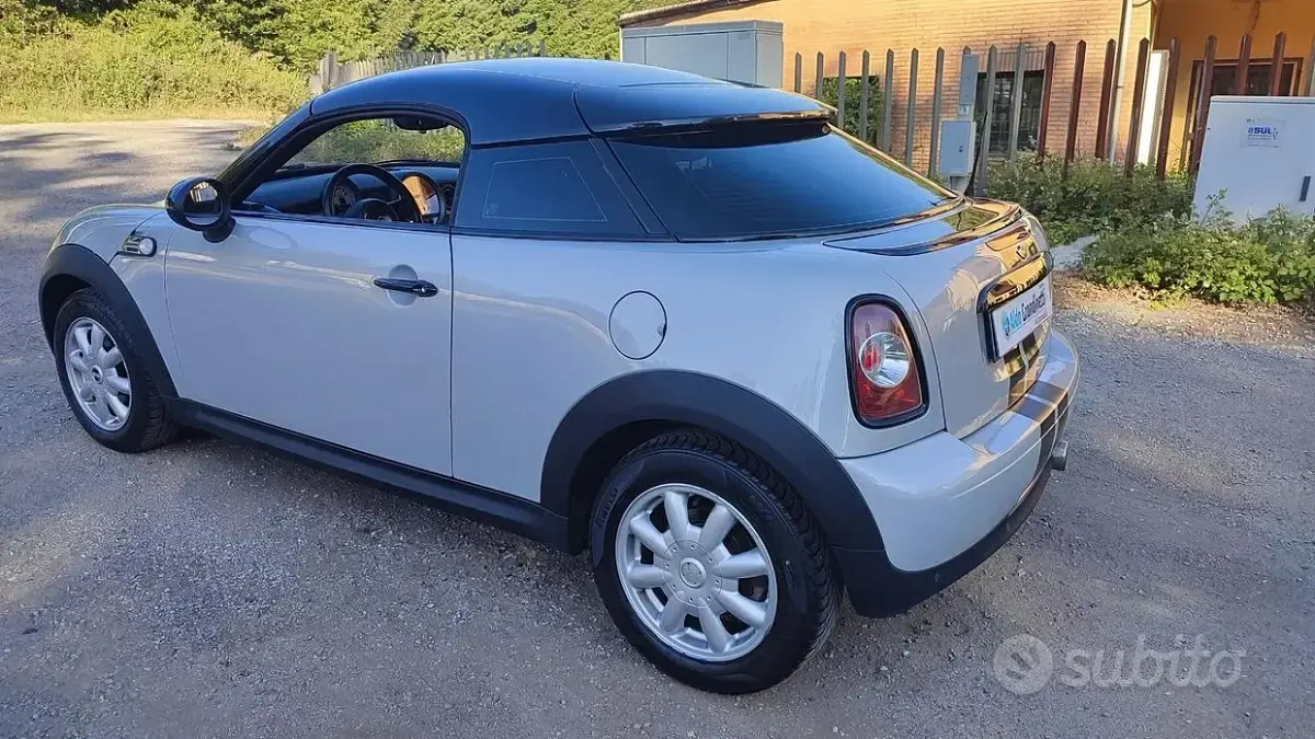 Usata Mini Cooper Coupé 123 CV (90 kW) 2014 Bianco Coupé