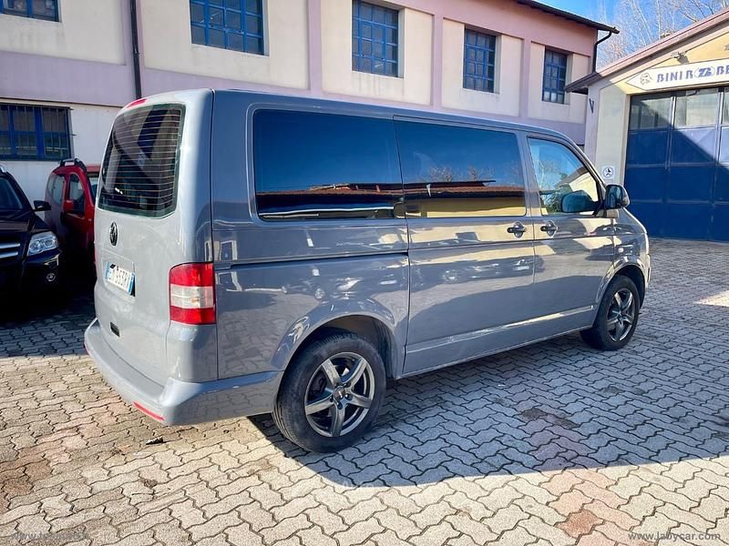 Usata VW Transporter 84 CV (61 kW) 2013 Gray Furgone