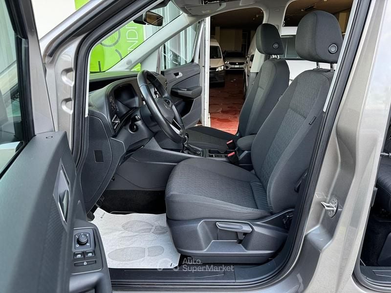 Occasion VW Caddy Life 115 ch (84 kW) 2024 Gris Monospace
