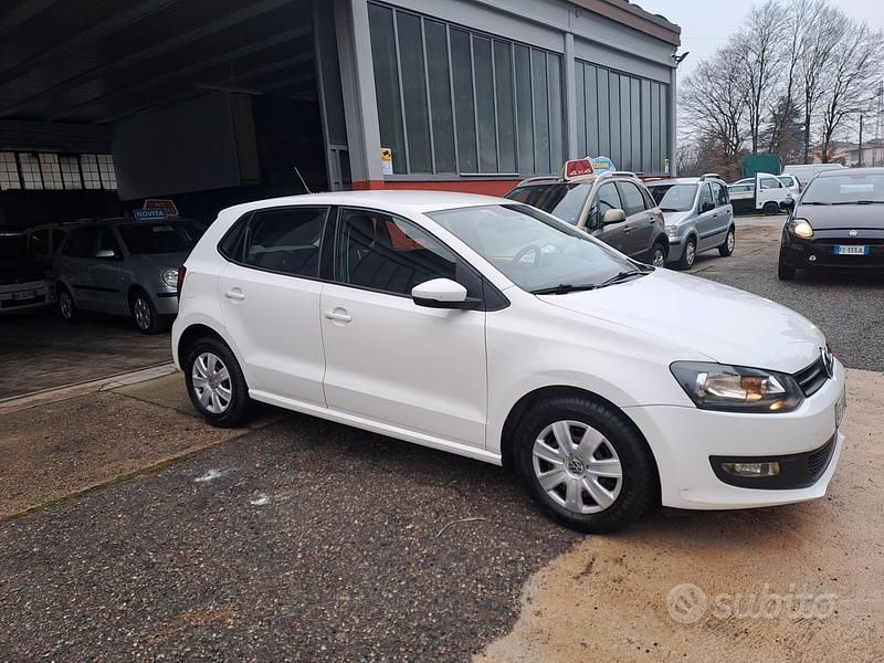 Usata VW Polo Comfortline 70 CV (51 kW) 2013 Bianco Utilitaria