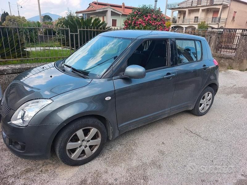 Usata Suzuki Swift 92 CV (67 kW) 2009 Grigio Utilitaria