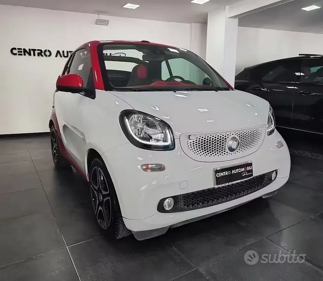 Usado Smart ForTwo Cabrio Passion 90 CV (66 kW) 2016 Blanco Descapotable