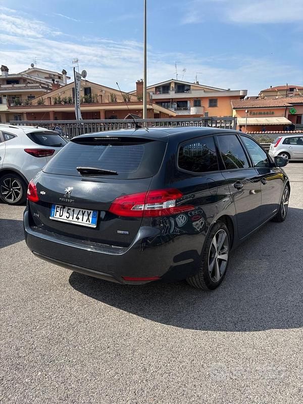 Usata Peugeot 308 GT 120 CV (88 kW) 2016 Nero Station wagon