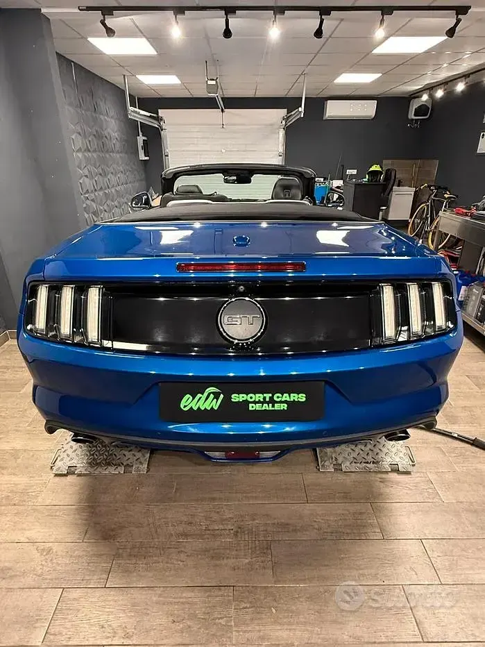 Usata Ford Mustang 421 CV (309 kW) 2018 Blu Coupé