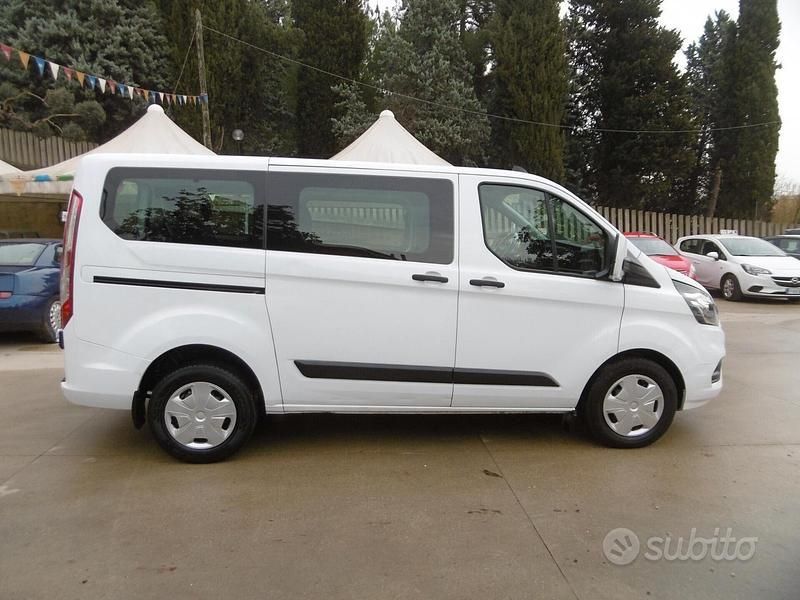 Usata Ford Transit Custom 130 CV (95 kW) 2022 Bianco Monovolume
