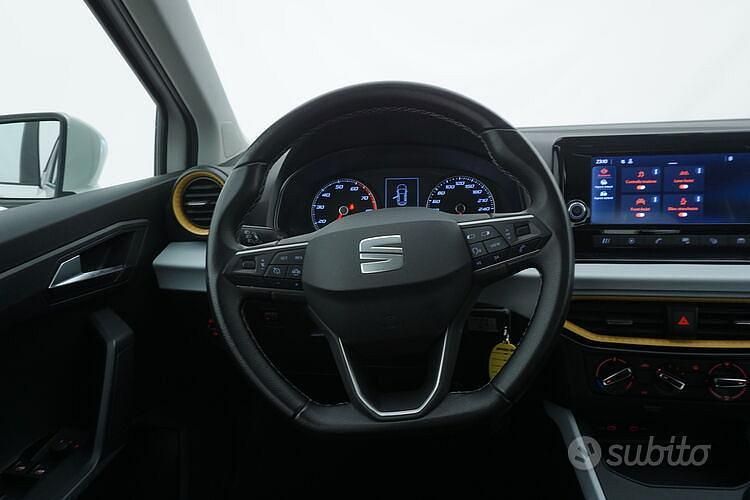 Usata Seat Arona Style 90 CV (66 kW) 2023 Bianco SUV