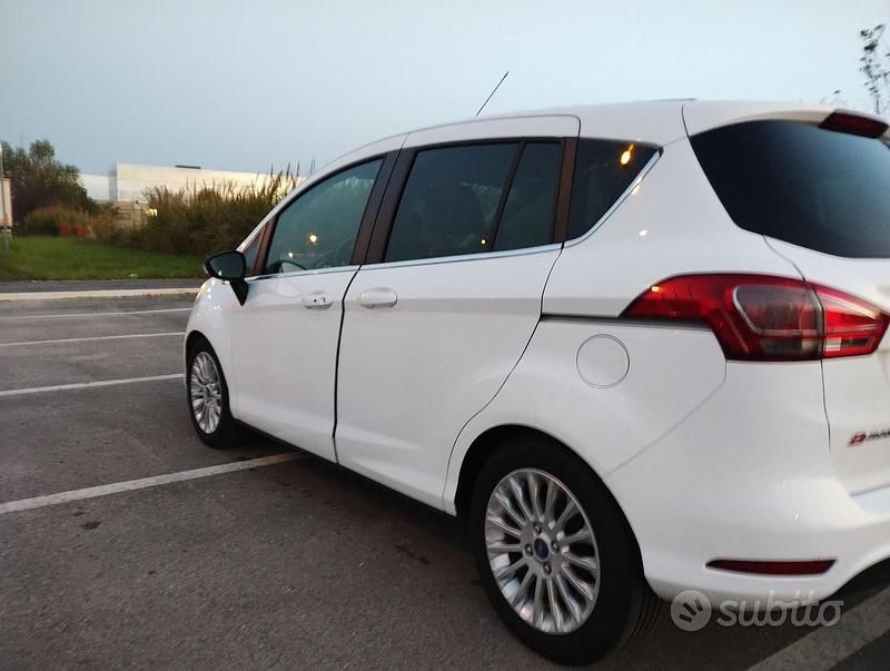 Usata Ford B-MAX Titanium 100 CV (73 kW) 2012 Bianco Monovolume