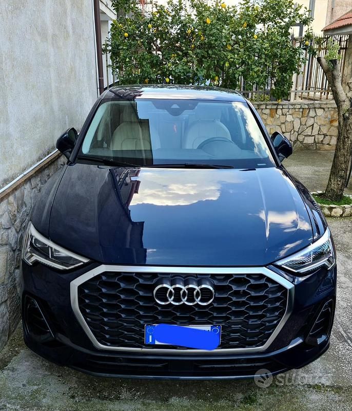 Begagnad Audi Q3 Sportback Business 150 HK (110 kW) 2020 Blå SUV
