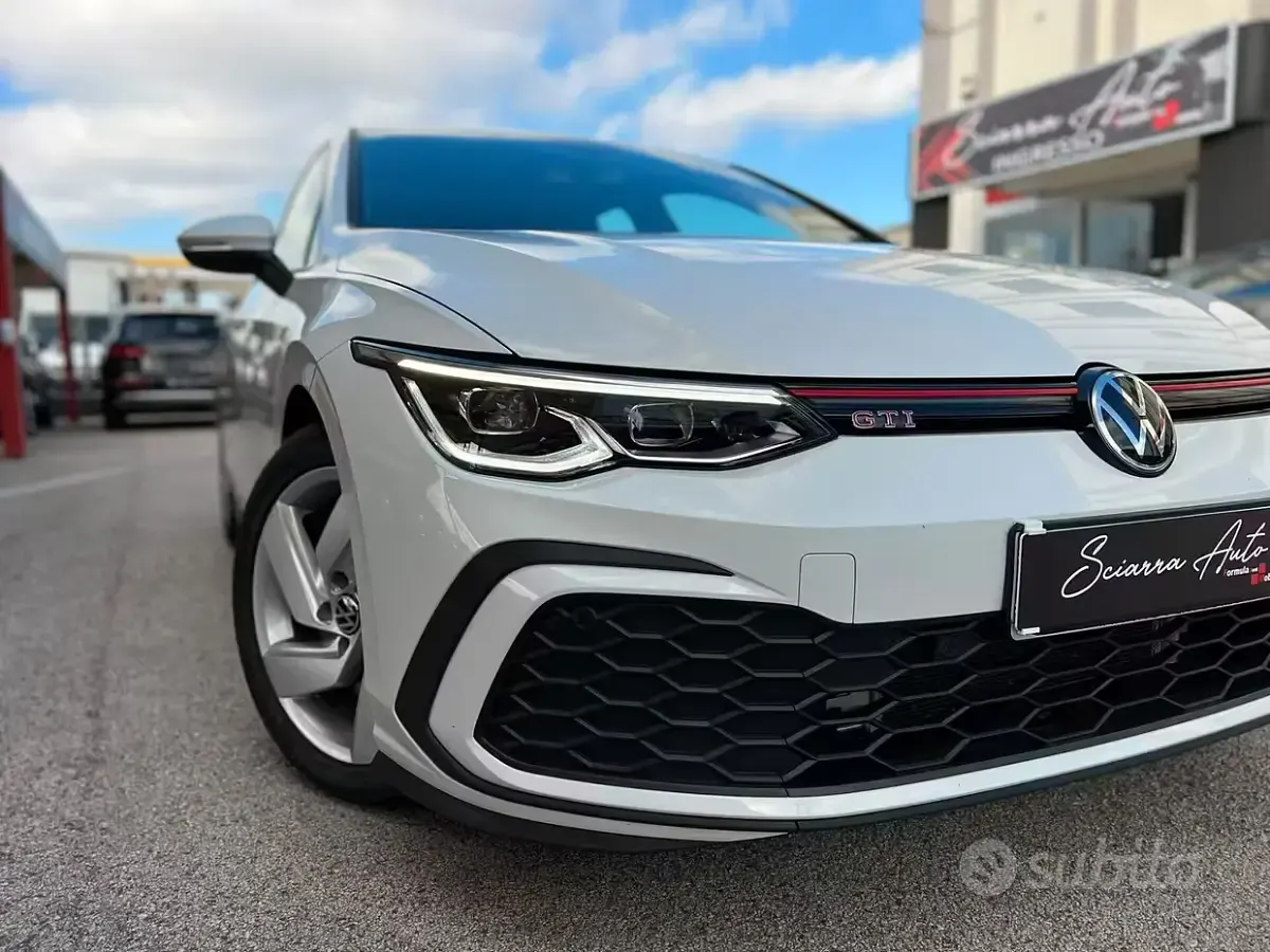 Usata VW Golf VIII GTI 245 CV (180 kW) 2024 Bianco Berlina