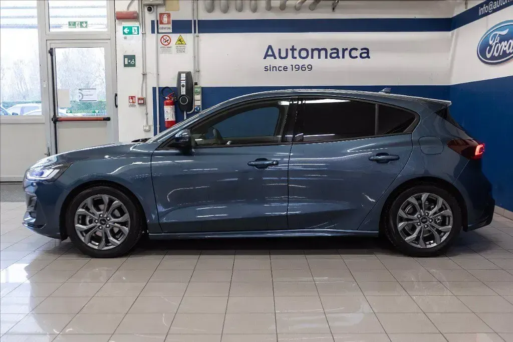 Usata Ford Focus ST-Line 125 CV (91 kW) 2024 Blu Berlina