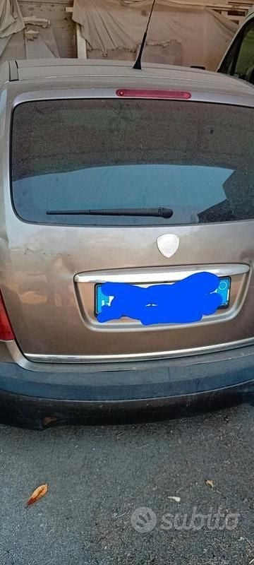 Usata 2007 Lancia Musa Monovolume | 1000 € (Super prezzo) - Immagine 1/2