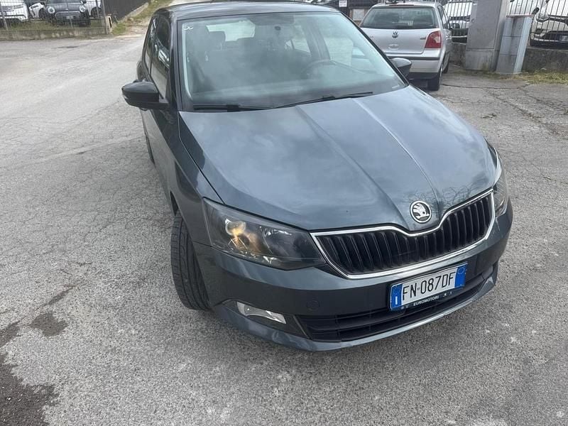 Usata Skoda Fabia Active 75 CV (55 kW) 2018 Grigio Berlina