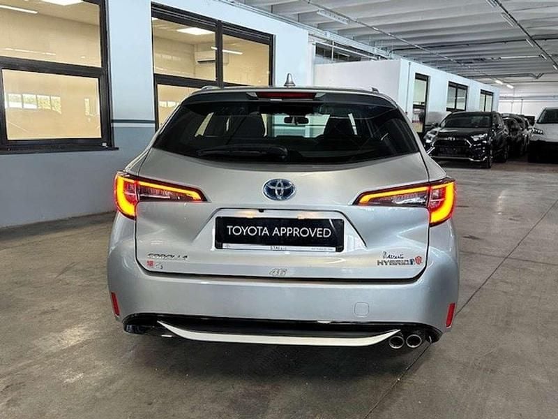 Usata Toyota Corolla Style 152 CV (111 kW) 2020 Argento Station wagon