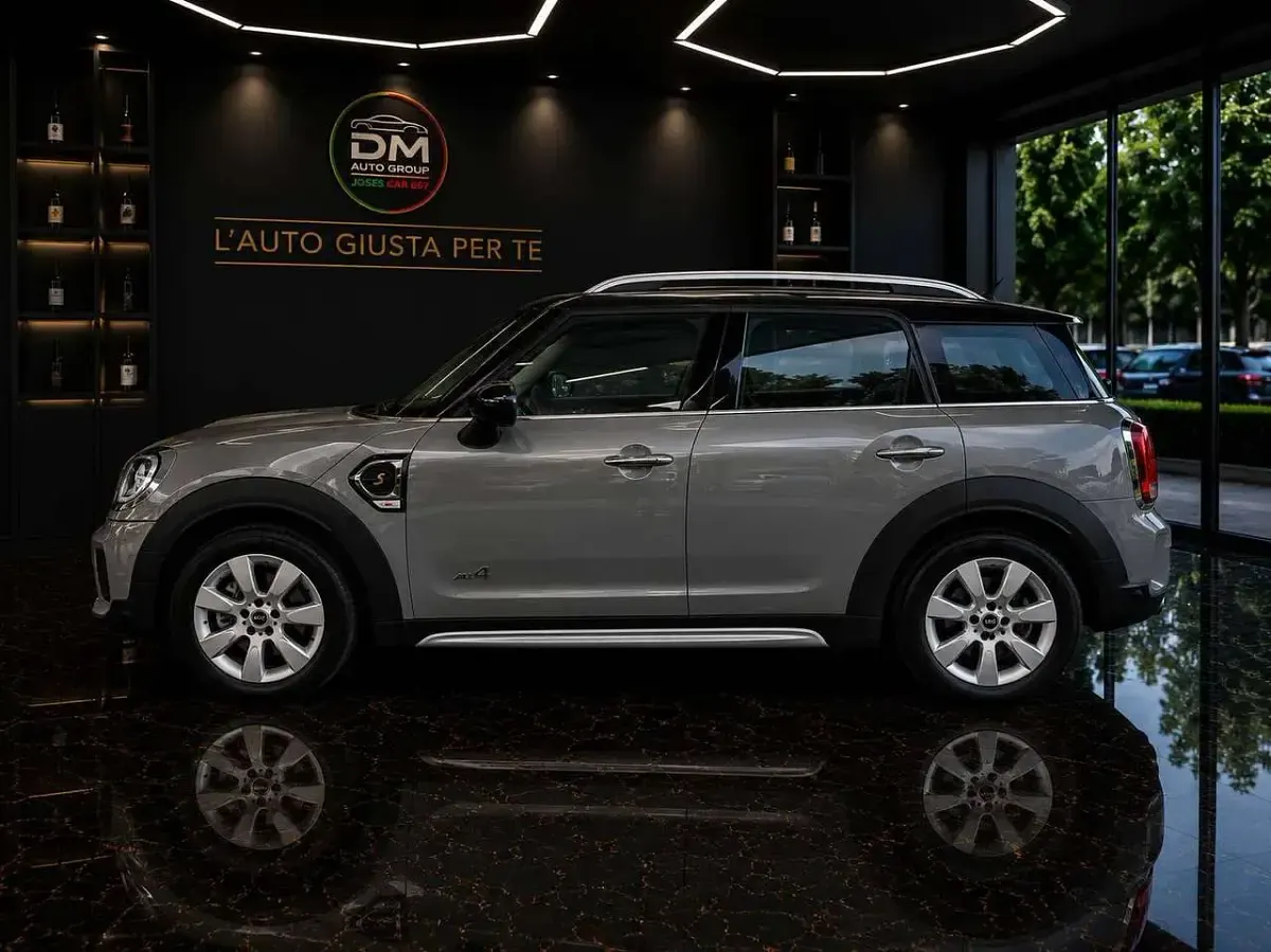 Usata Mini Cooper Countryman Essential 125 CV (91 kW) 2020 Grigio SUV