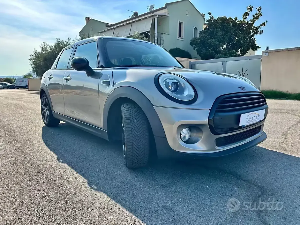 Usata Mini Cooper D Hype 95 CV (69 kW) 2017 Grigio Utilitaria