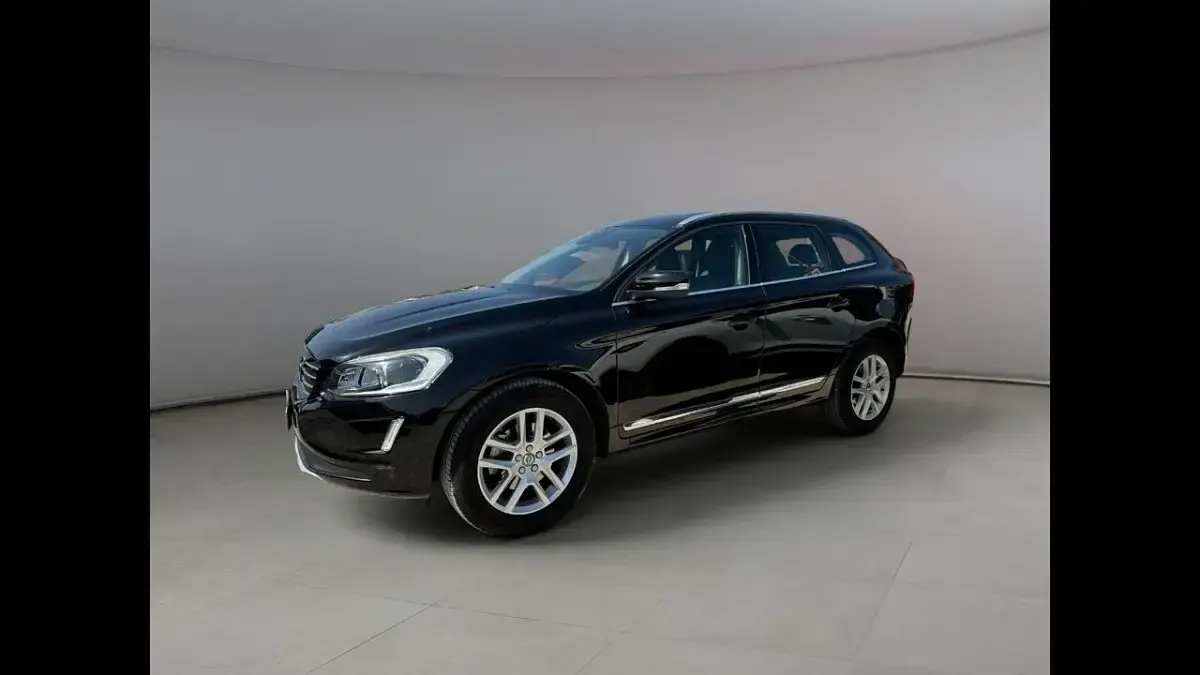 Usata Volvo XC60 Summum 150 CV (110 kW) 2016 Nero SUV