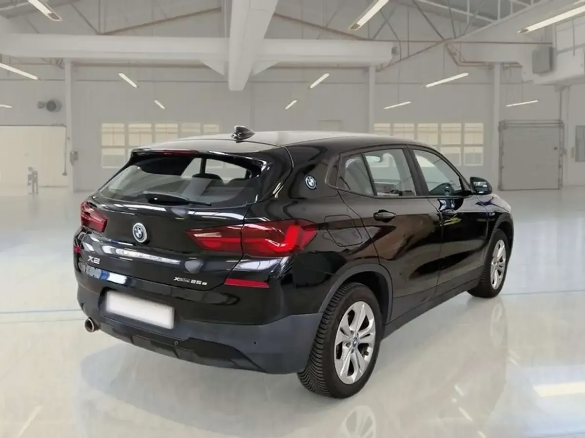Usata BMW X2 125 CV (91 kW) 2023 Nero SUV