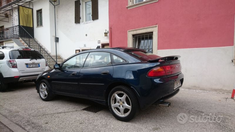 Usata Mazda 323 144 CV (105 kW) 1997 Blu Berlina