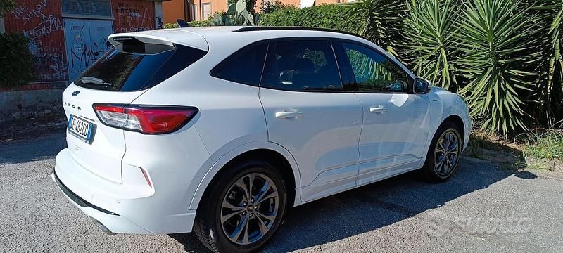 Usata Ford Kuga ST-Line X 190 CV (139 kW) 2021 SUV