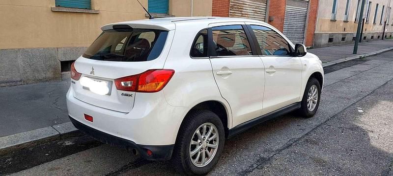 Begagnad Mitsubishi ASX Invite 116 HK (85 kW) 2014 Vit SUV