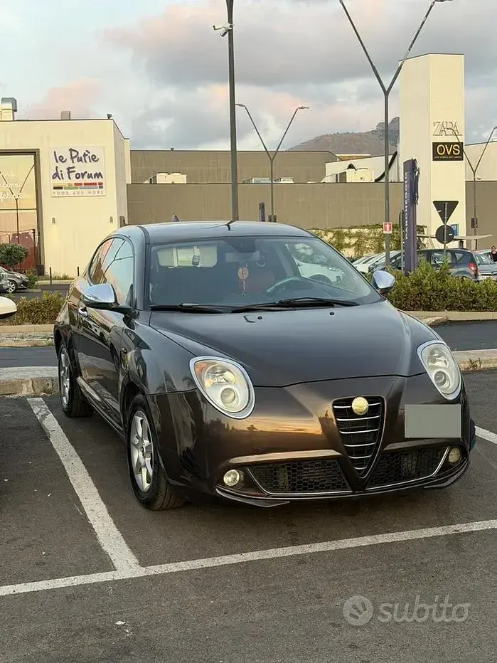 Usata Alfa Romeo MiTo 95 CV (69 kW) 2013 Marrone Utilitaria