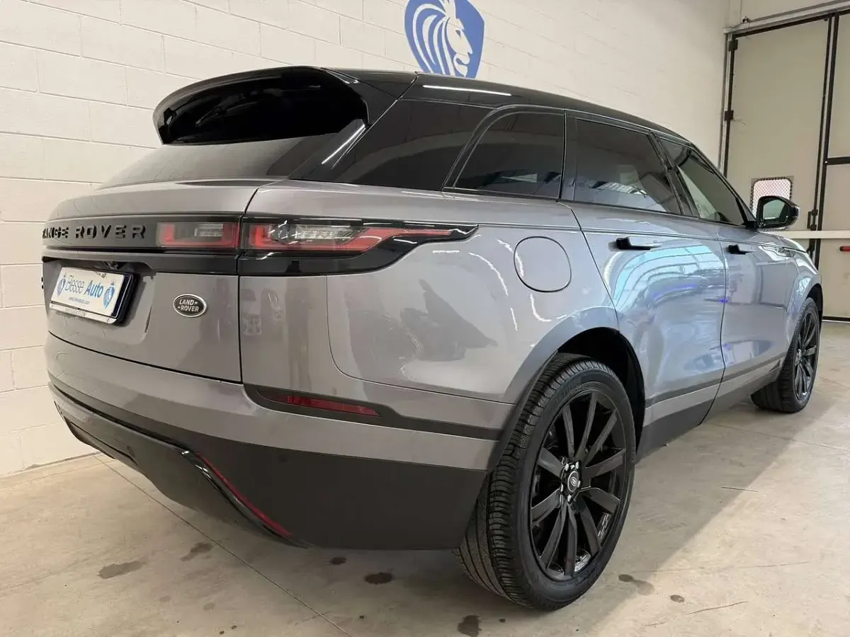Usata Land Rover Range Rover Velar R-Dynamic 179 CV (131 kW) 2019 Grigio eyer SUV